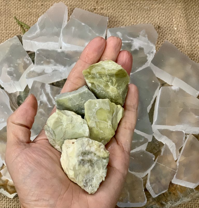 Are Jade, Nephrite and Serpentine the Same? Raven Moon Emporium
